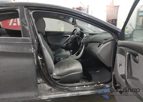 2013 Hyundai Elantra Gls z USA, uszkodzony, nr VIN 5NPDH4AE3DH395649